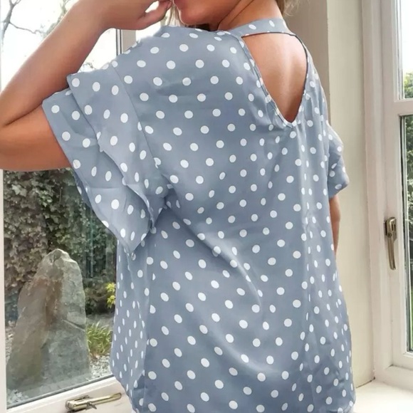 SHEIN Back Keyhole Ruffled Sleeve Blouse - Picture 4 of 5